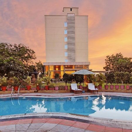 Temple Tree Hotel Shirdi Ngoại thất bức ảnh