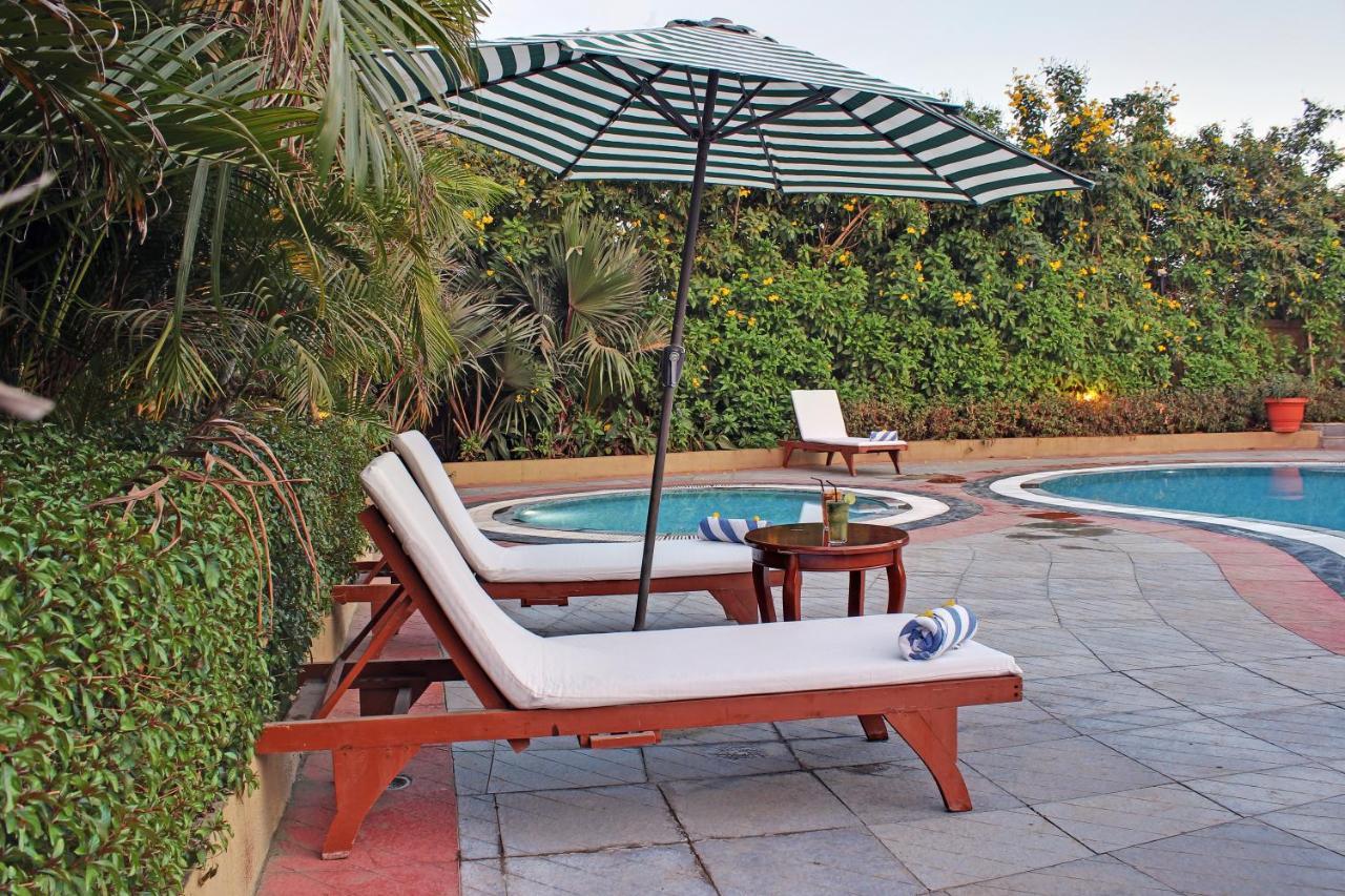 Temple Tree Hotel Shirdi Ngoại thất bức ảnh