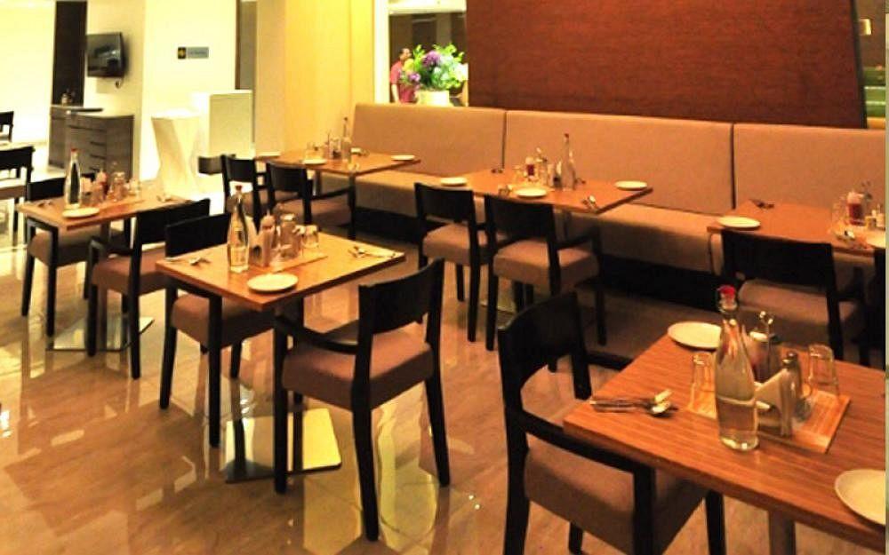 Temple Tree Hotel Shirdi Ngoại thất bức ảnh