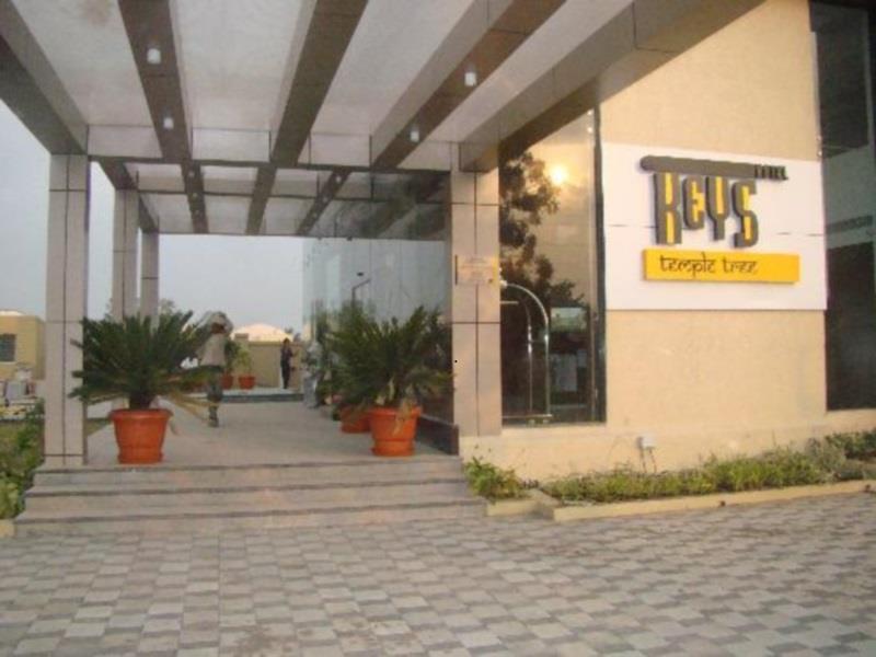 Temple Tree Hotel Shirdi Ngoại thất bức ảnh