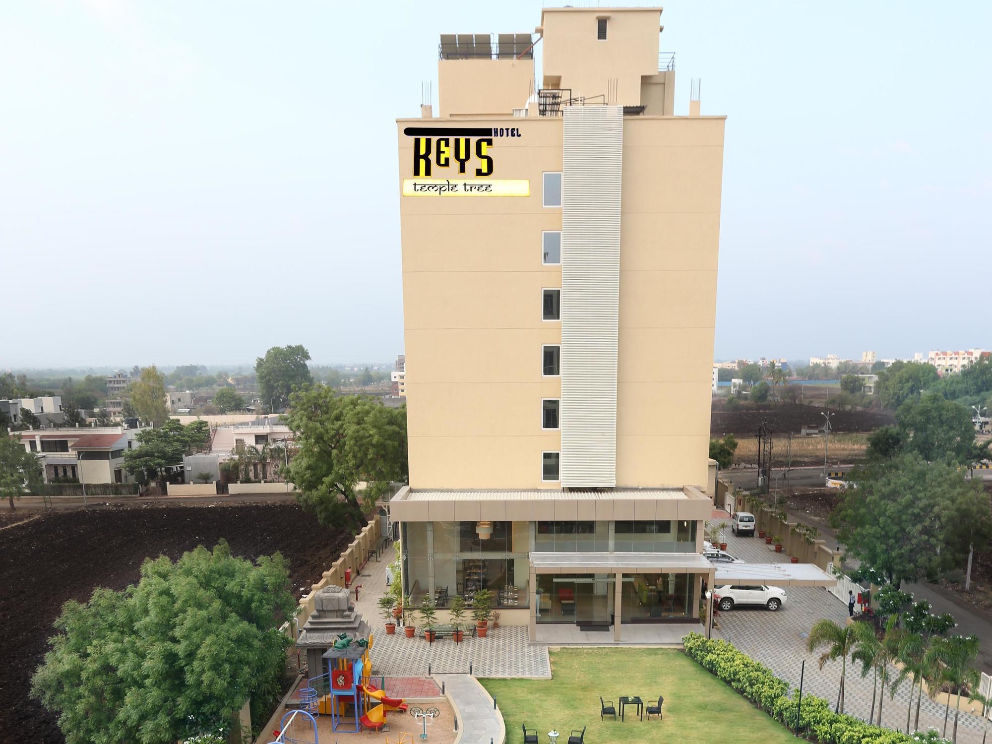 Temple Tree Hotel Shirdi Ngoại thất bức ảnh